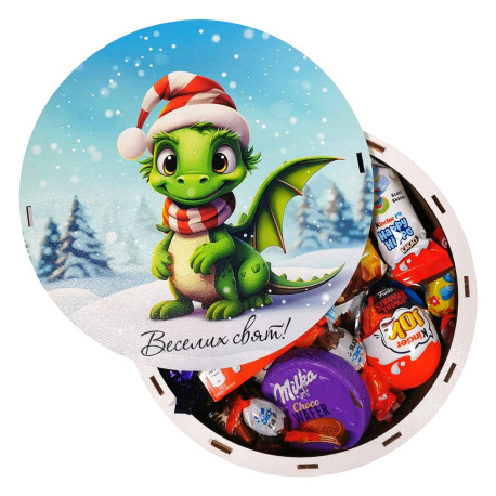 Подарунок №43/8 Milkа & Kinder “Подарунок для чемпіона" 845г (21х21х9 см, у дерев'яній коробці)